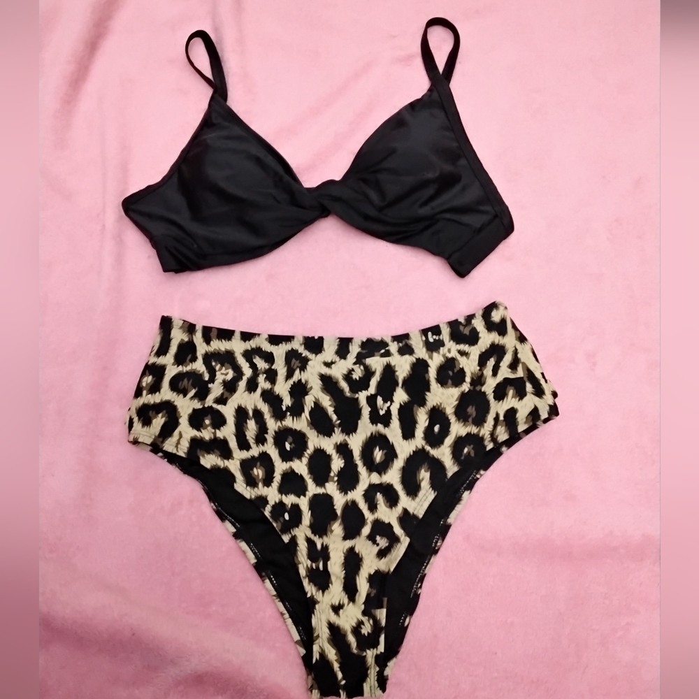 XL NWOT bikini